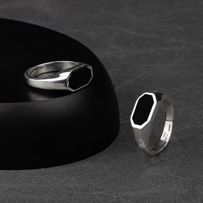 Aniq - Elegant Black Onyx Signet Ring 7mm
