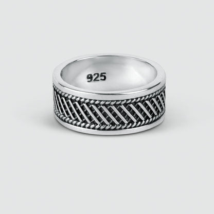 Kaliq - Bangle and Ring Set