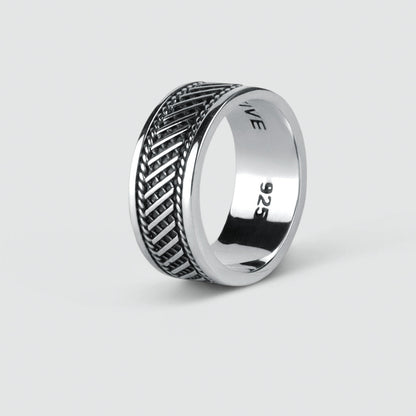 Kaliq - Bangle and Ring Set