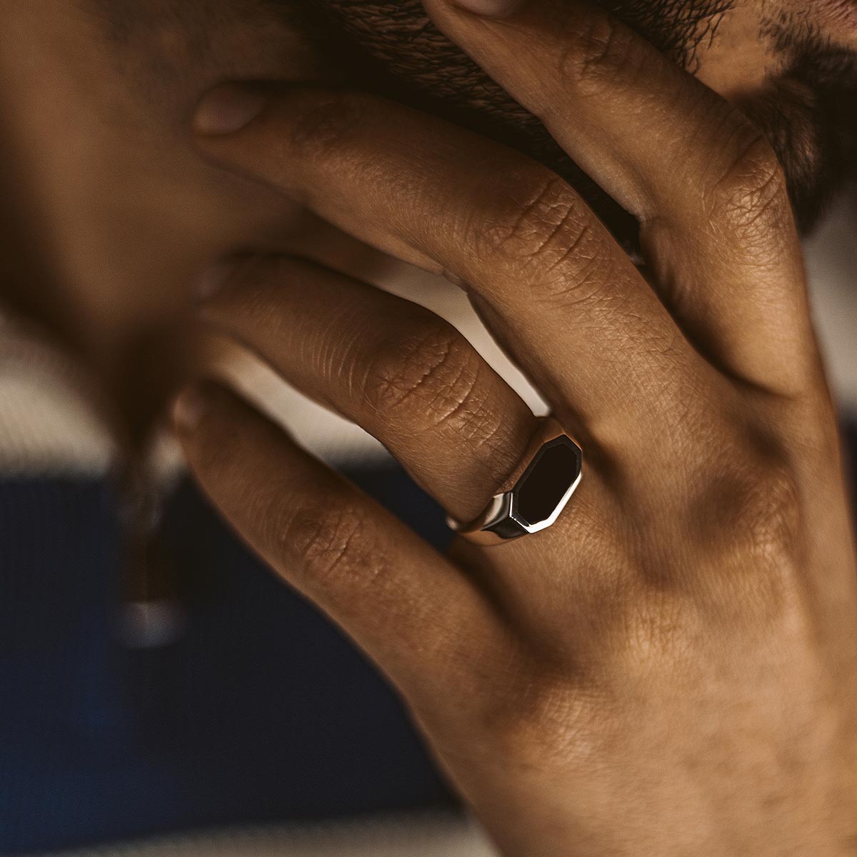 Aniq - Elegant Black Onyx Signet Ring 7mm