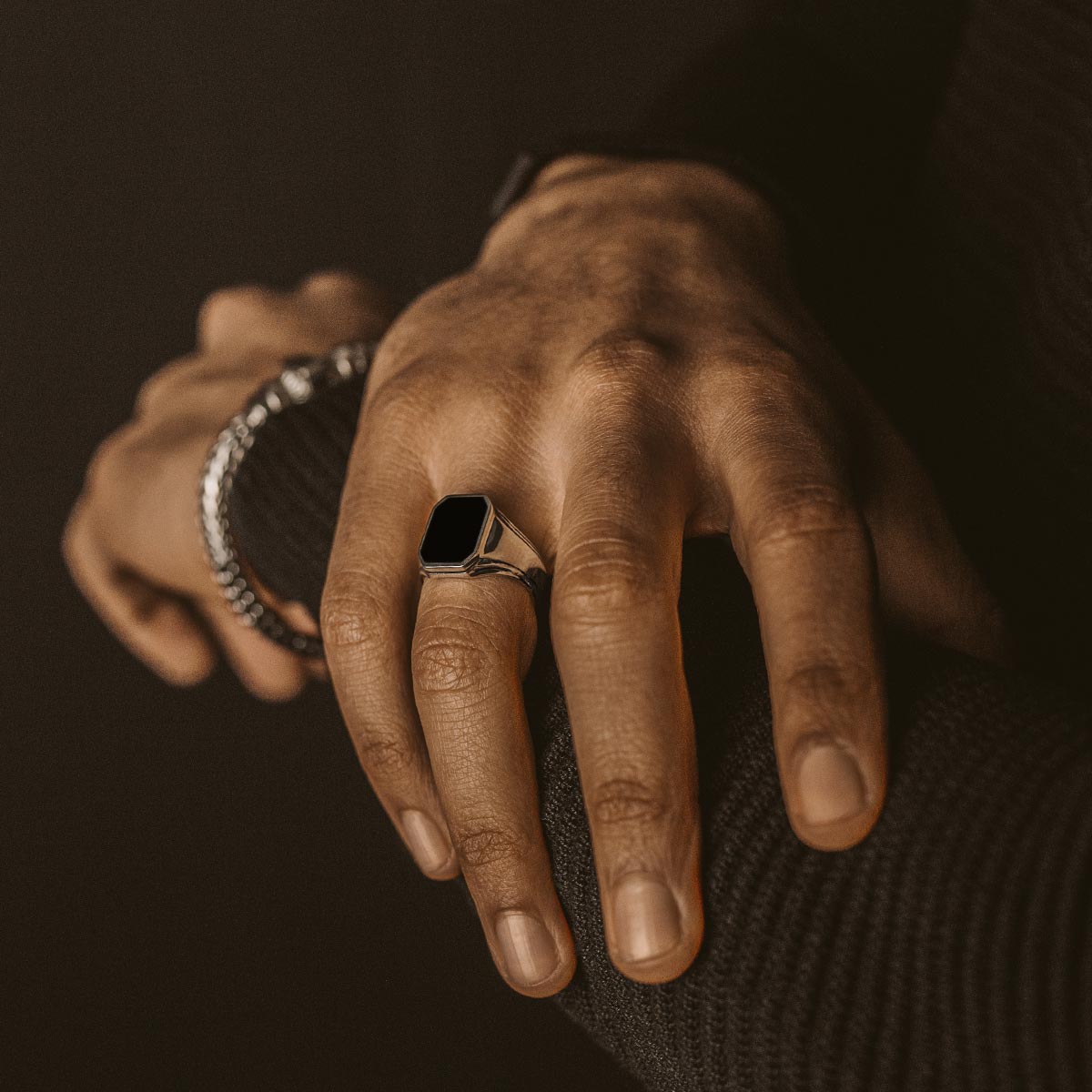 Baki - Black Onyx Signet Ring 17mm