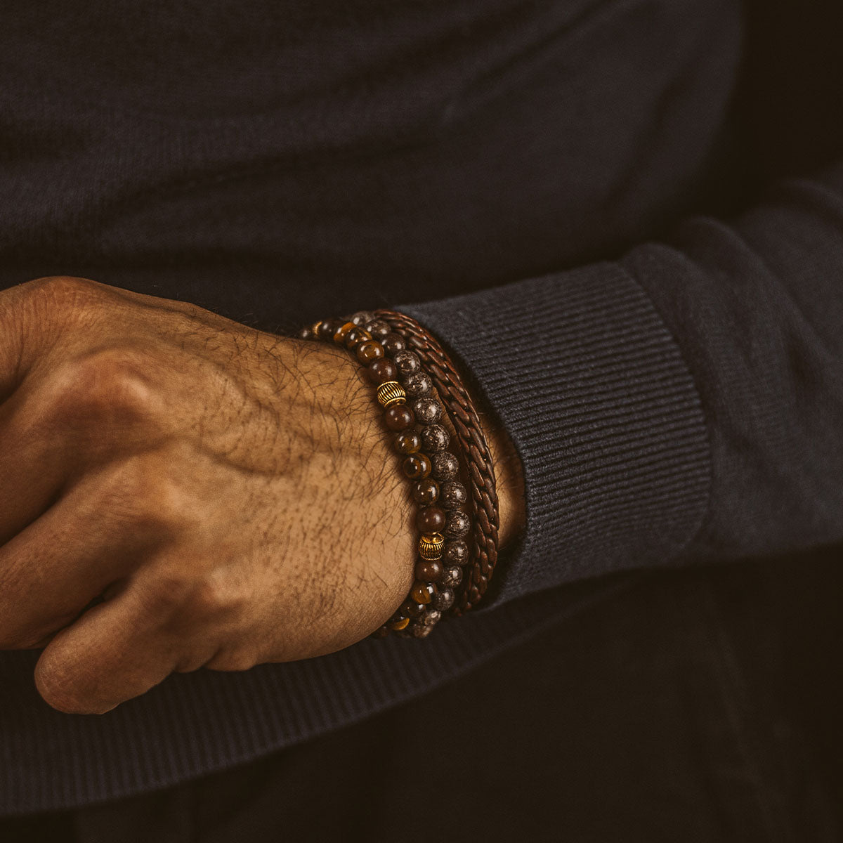 Kaliq - Adjustable Tiger Eye Beaded Bracelet in Gold 6mm