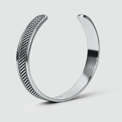 Kaliq Oxidised Pendant and Bangle - set