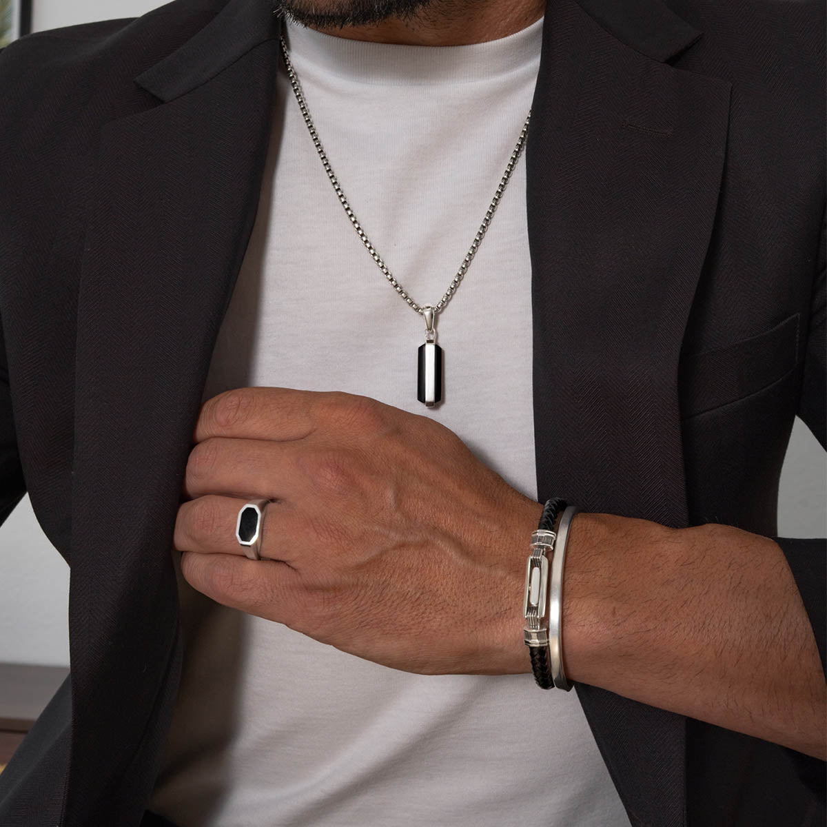 Samir – Sterling Silver Black Onyx Pendant